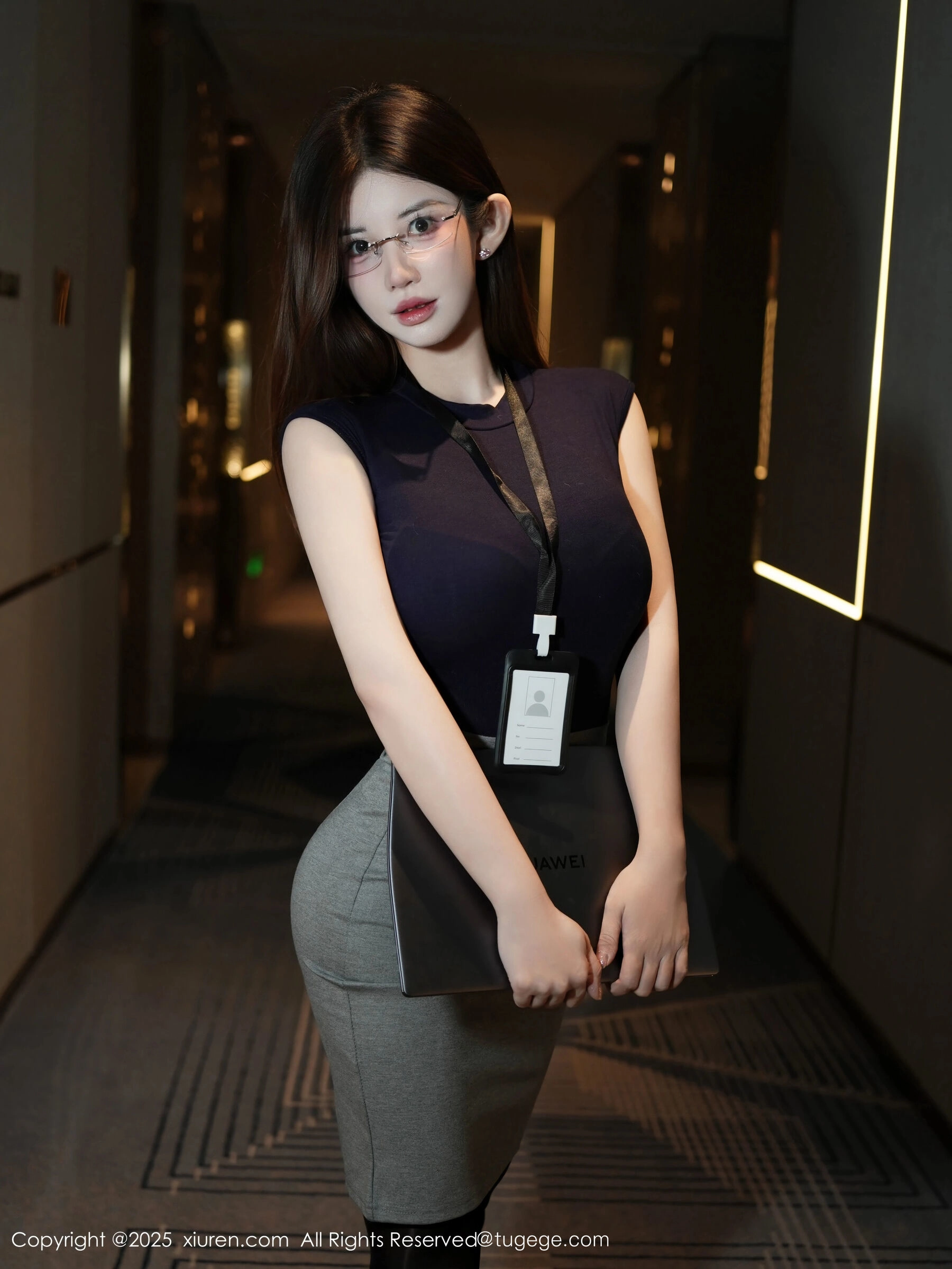 苏甜橙子-[XiuRen秀人网] 苏甜橙子 Vol.11023